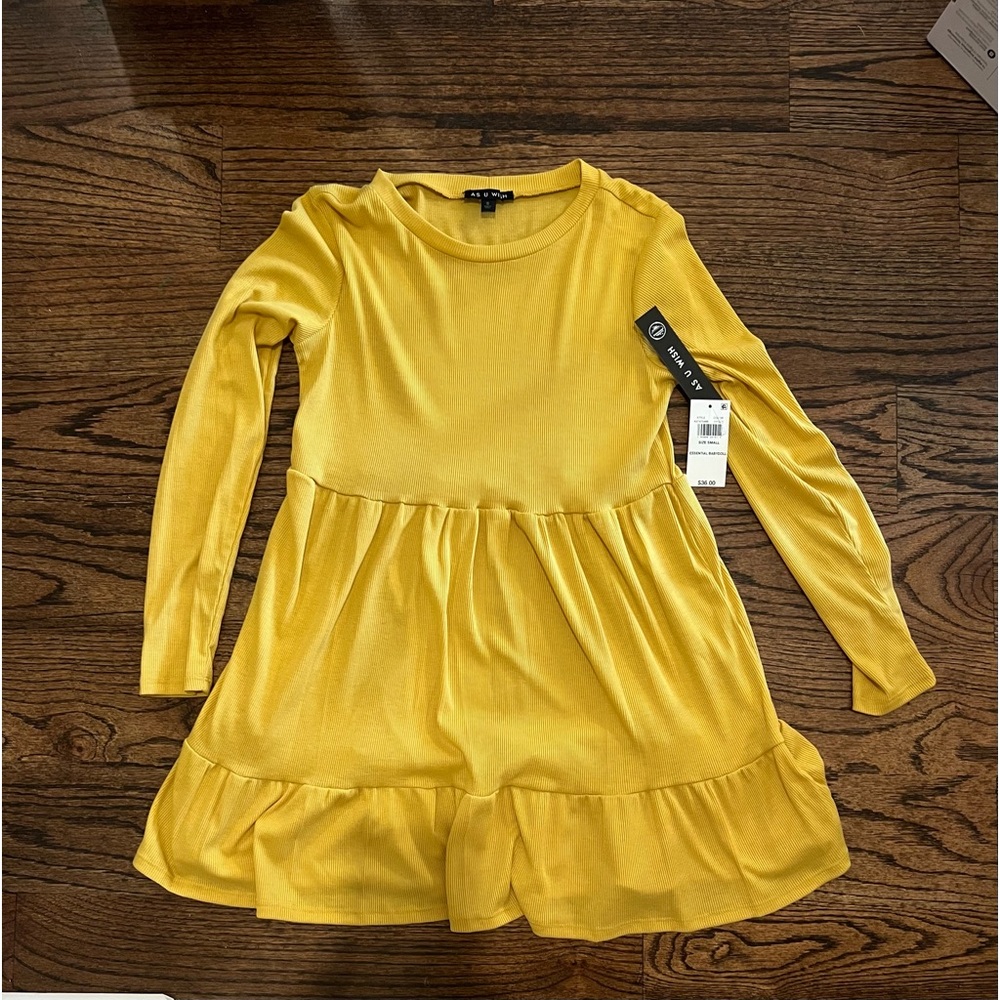 Cute long sleeve dress new with tags size small